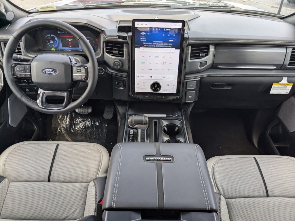 2025 Ford F-150 Lightning Platinum