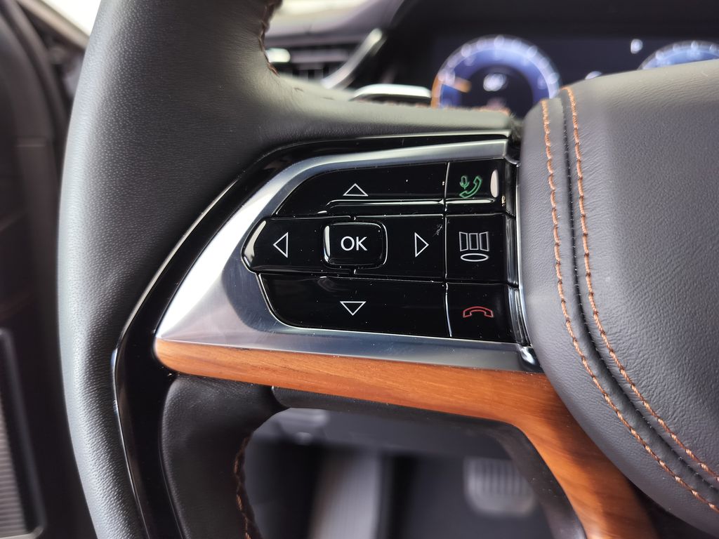Thumbnail: 2024 Jeep Grand Cherokee L - 18