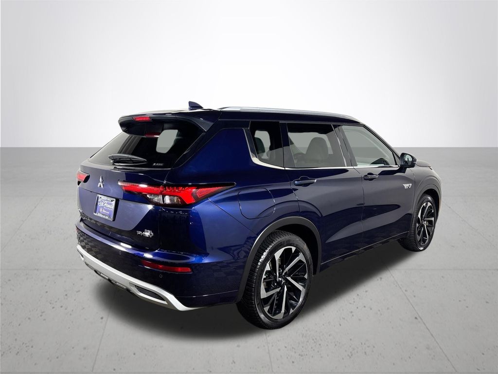 2023 Mitsubishi Outlander PHEV SEL