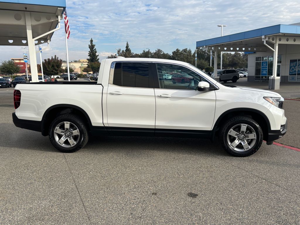 Thumbnail: 2025 Honda Ridgeline - 4