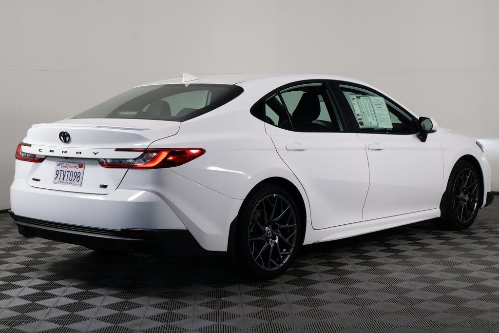 Thumbnail: 2025 Toyota Camry - 4