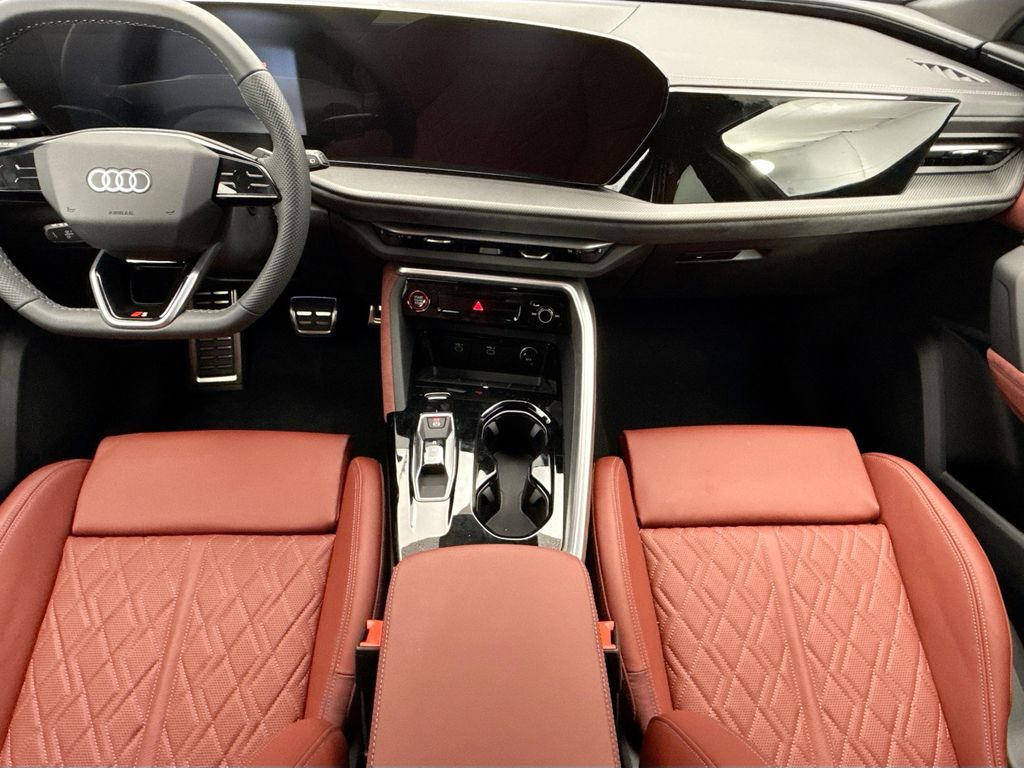 Thumbnail: 2025 Audi SQ5 - 13