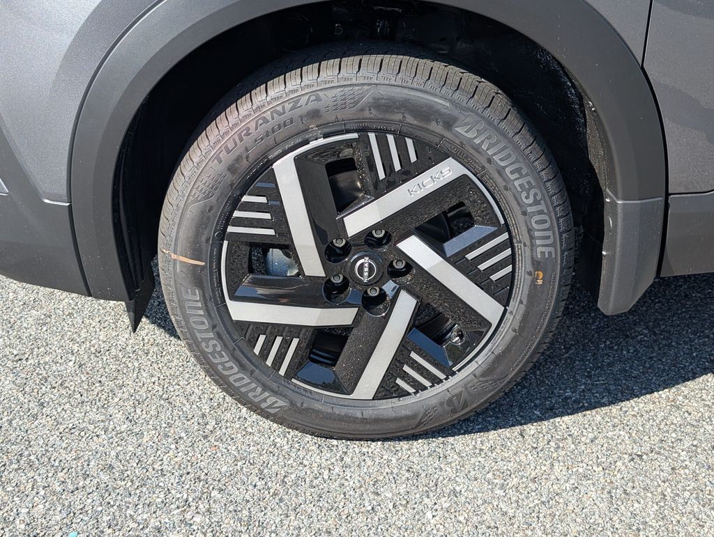 New 2026 Nissan Kicks SUV
