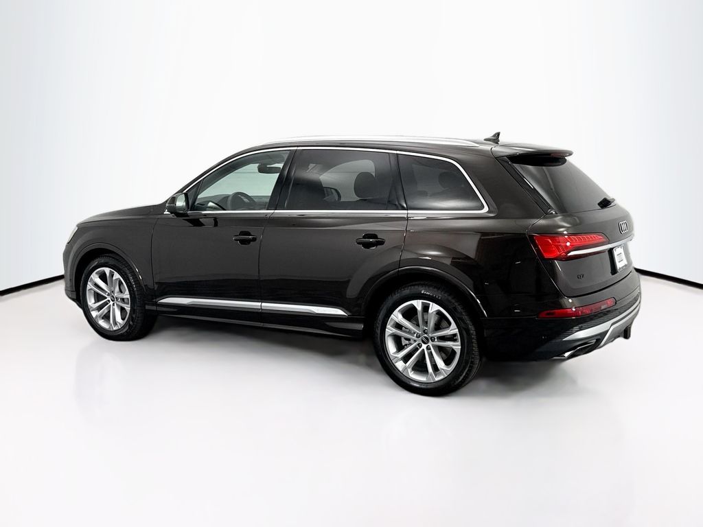 Thumbnail: 2026 Audi Q7 - 7