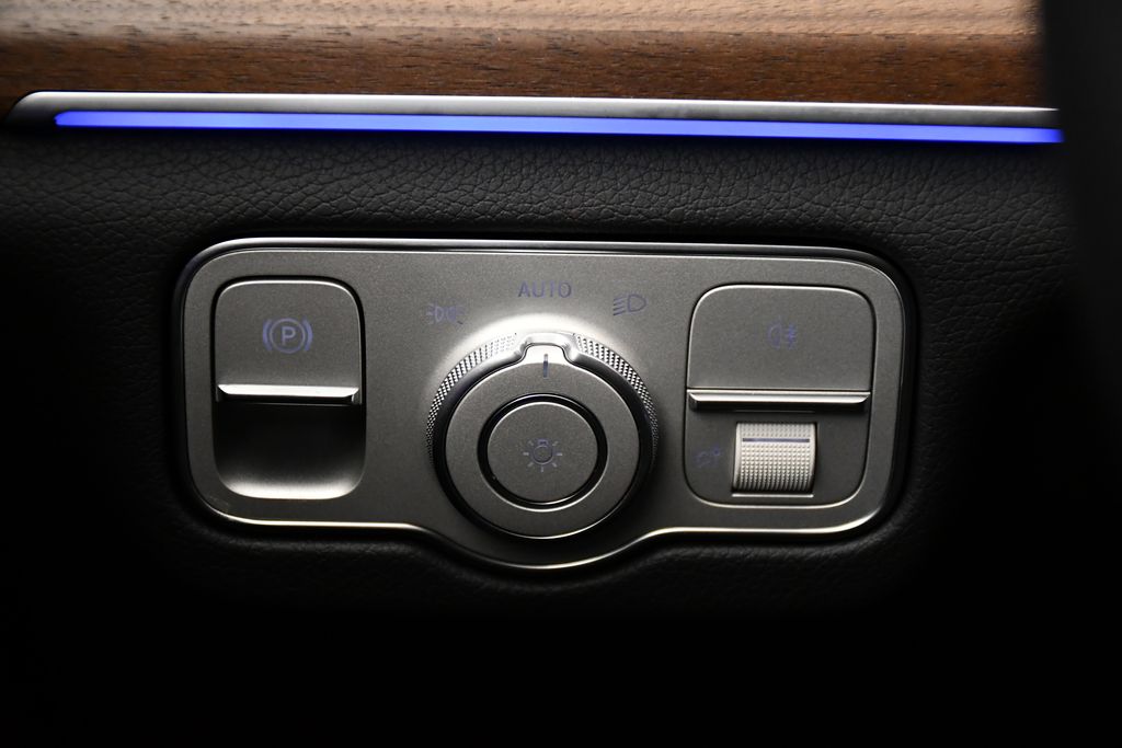 Thumbnail: 2026 Mercedes-Benz GLE - 20