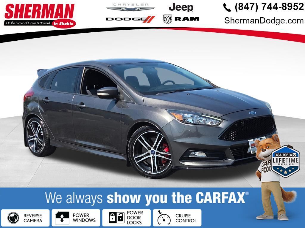 Gray (Magnetic) 2018 Ford Focus Hatchback Front-Wheel Drive 6-Speed Manual