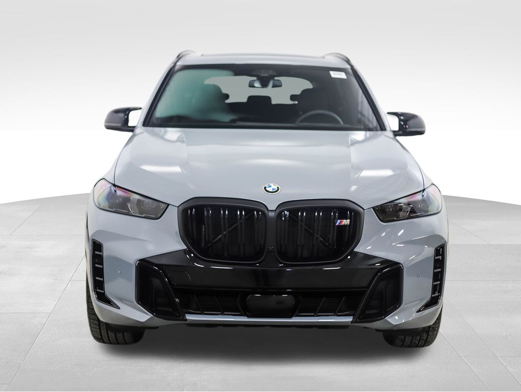 2025 BMW X5 M60i 8