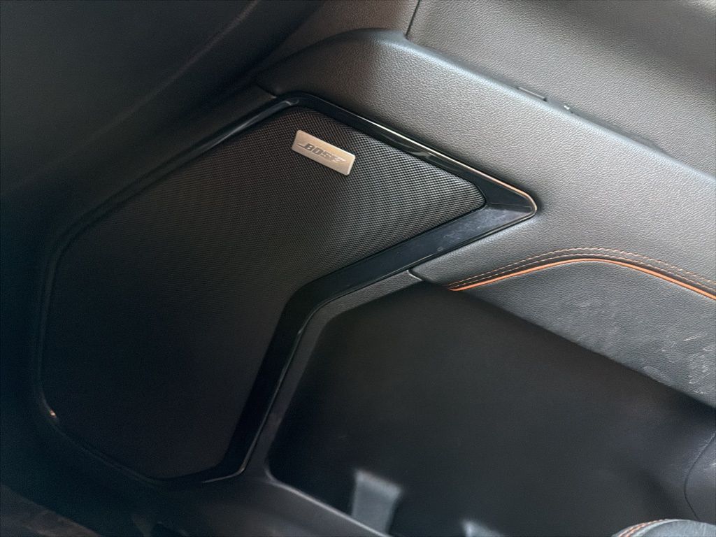 Used 2024 White GMC AT4 image 24