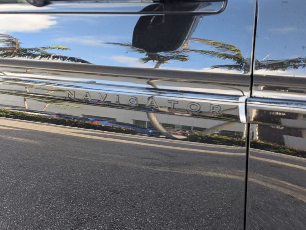 new 2026 Lincoln Navigator L car, priced at $111,390