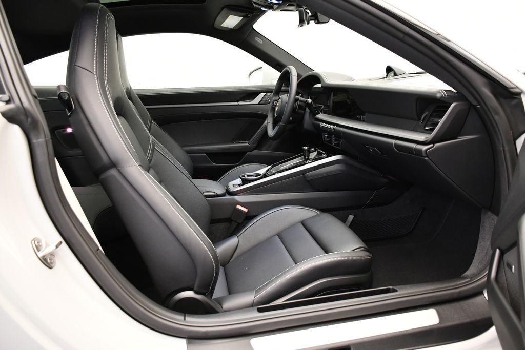 2026 Porsche 911 - Photo 47