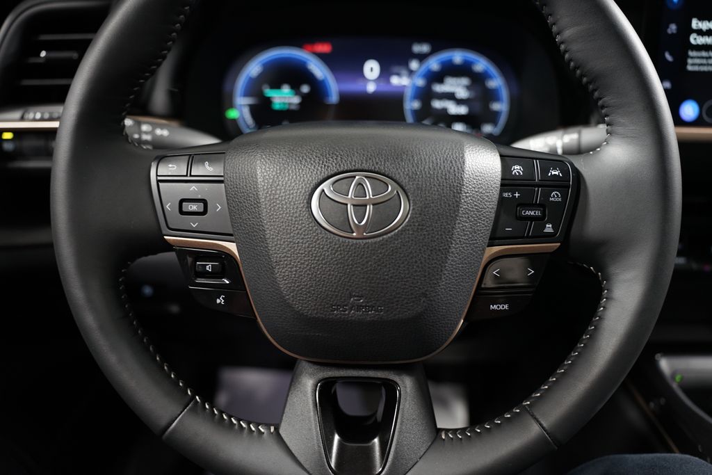 2025 Toyota Crown  12