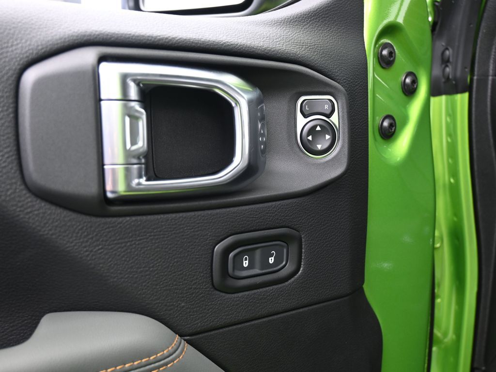 Used 2025 Mojito Jeep Mojave image 19