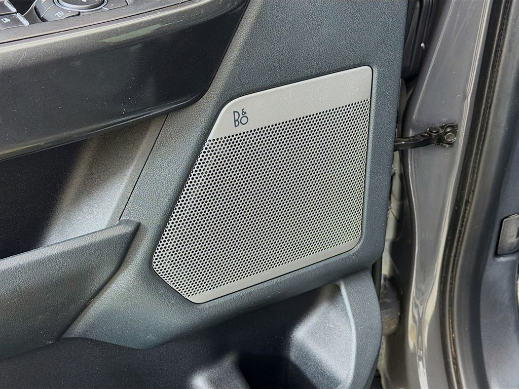 Used 2021 Gray Ford XLT image 40
