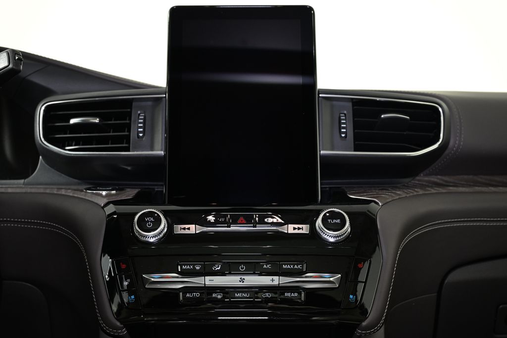 Thumbnail: 2022 Ford Explorer - 18