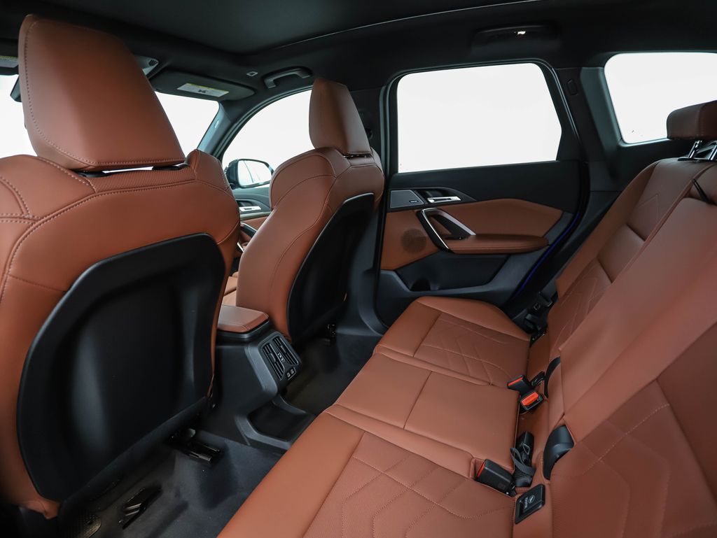 Thumbnail: 2026 BMW X1 - 21