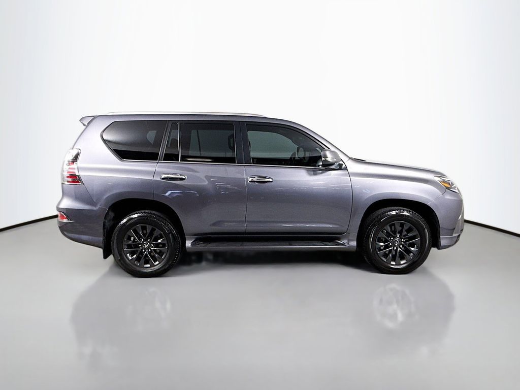 Thumbnail: 2023 Lexus GX - 4
