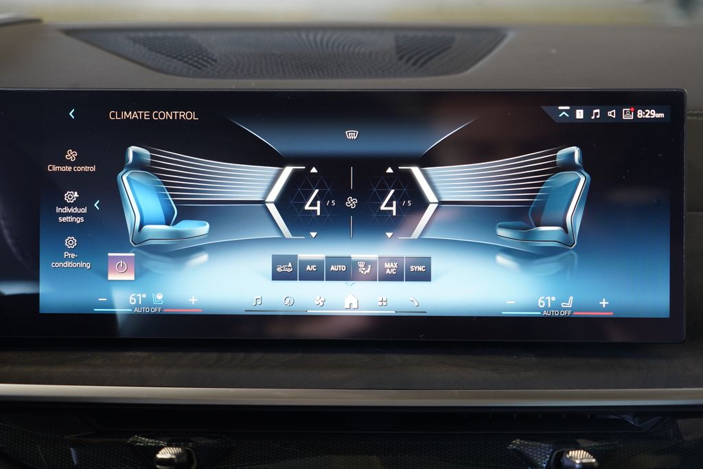 Thumbnail: 2027 BMW X7 - 24