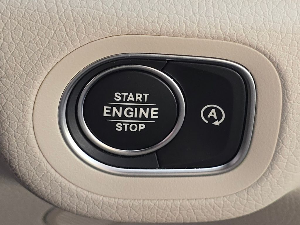 New 2026 White Mercedes-Benz GLE 350 image 38