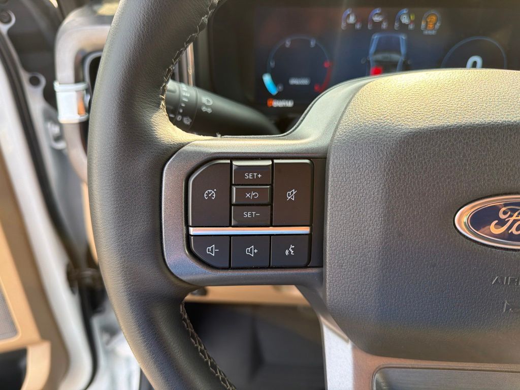 2026 Ford F-350 Super Duty LARIAT
