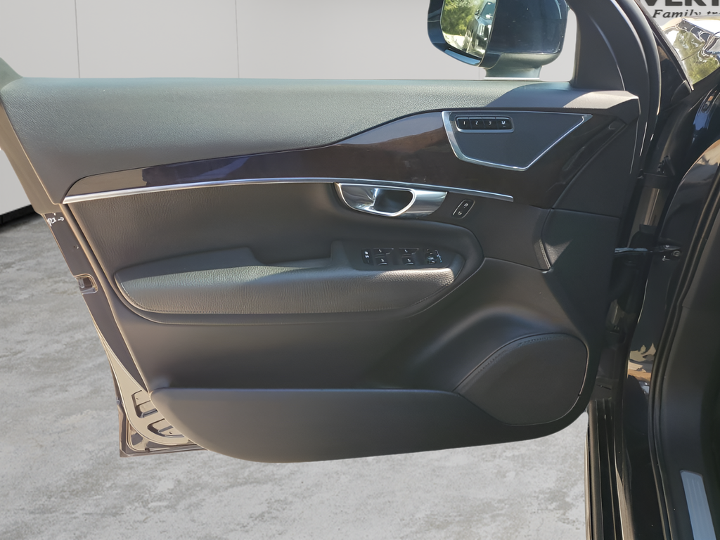 Used Car 2017 Volvo Xc90  T5 Momentum For Sale Under $20,000 In Austin, Texas