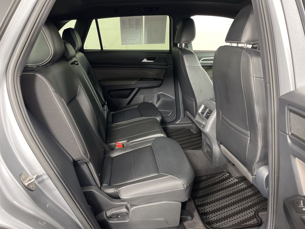 Thumbnail: 2021 Volkswagen Atlas - 9