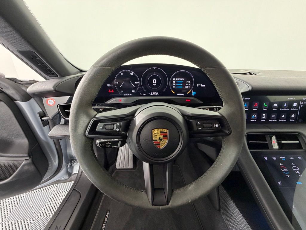 Thumbnail: 2022 Porsche Taycan - 23