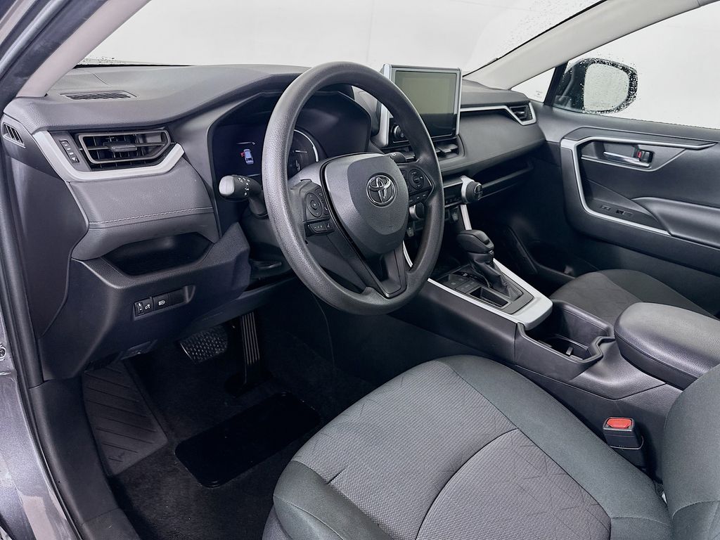 Thumbnail: 2024 Toyota RAV4 - 9