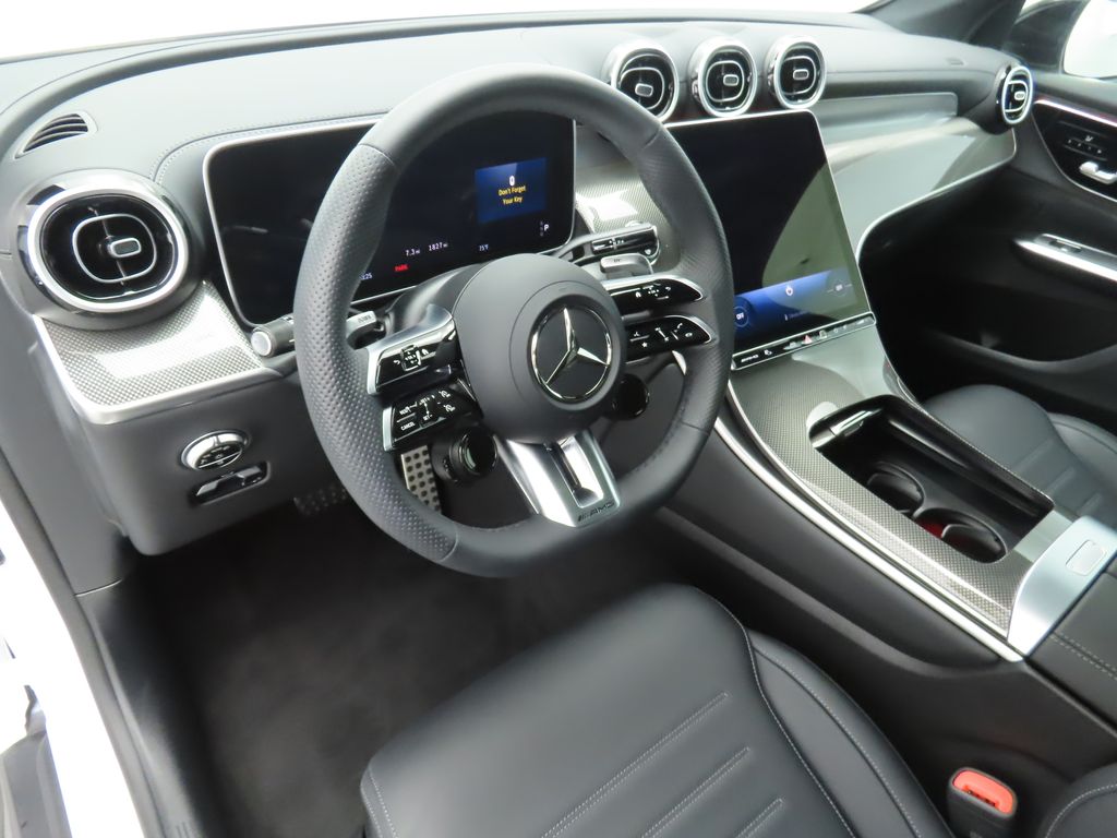 2025 Mercedes-Benz GLC 43 AMG 9