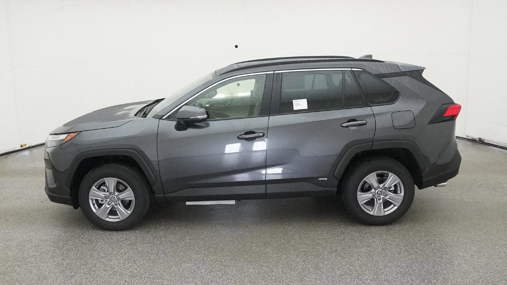 Thumbnail: 2025 Toyota RAV4 - 18