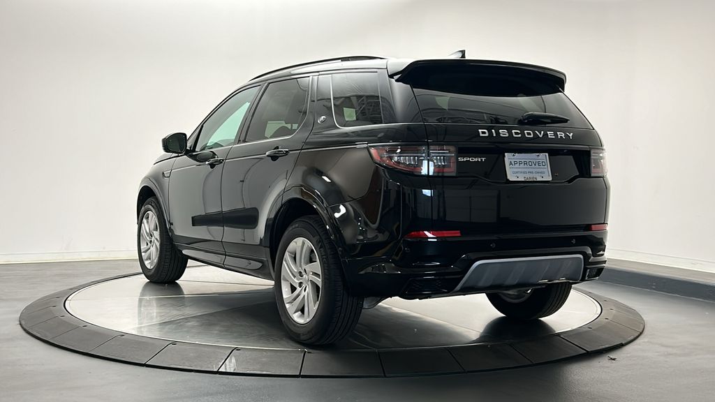 2024 Land Rover Discovery Sport S 3