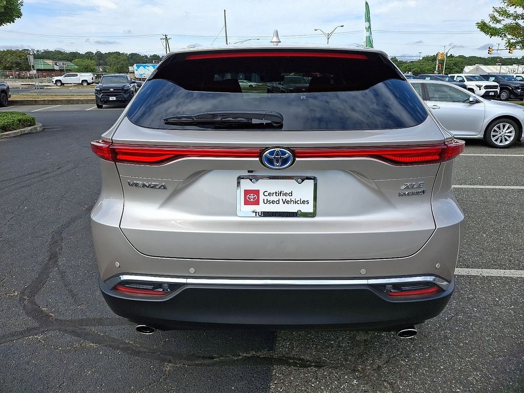 Thumbnail: 2022 Toyota Venza - 5