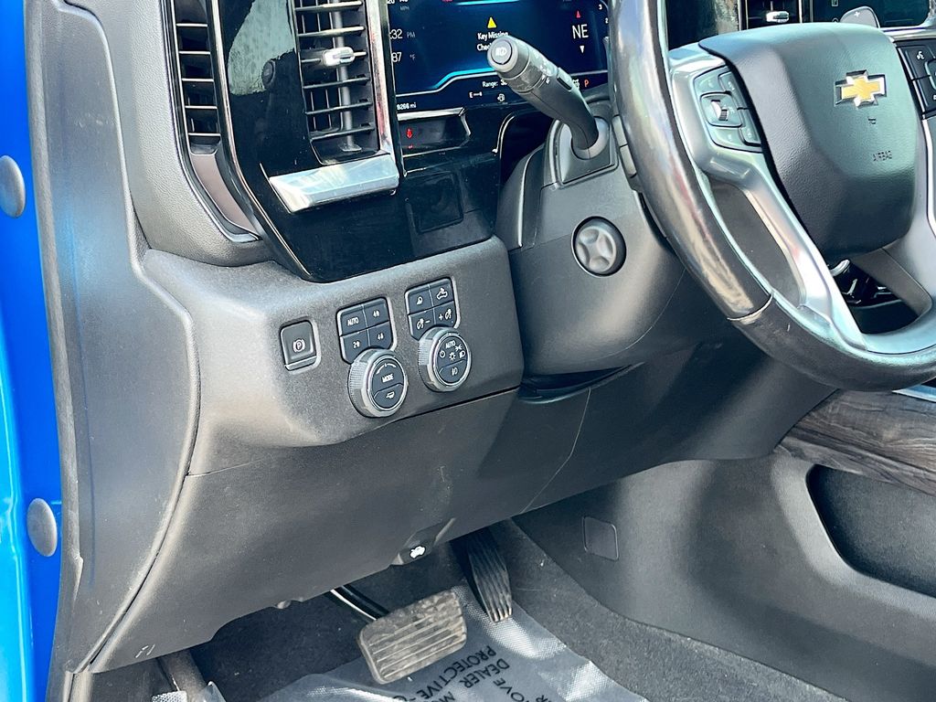 Used 2022 Blue Chevrolet LTZ image 10