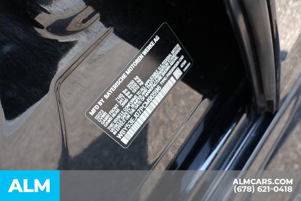 Used 2023 Black BMW xDrive60 image 40