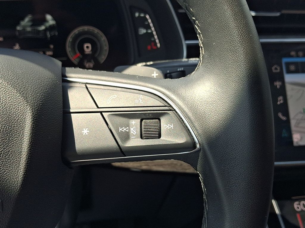 Thumbnail: 2023 Audi Q7 - 23