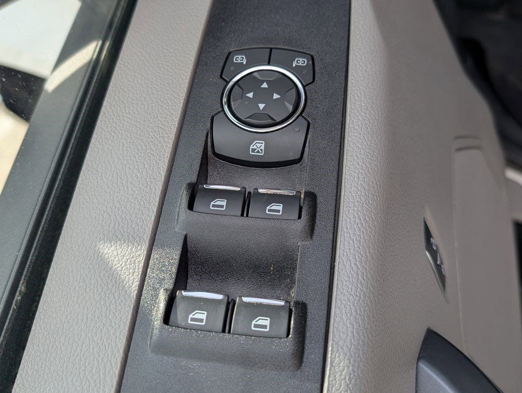 2022 Ford F-250SD XLT White at Cook Ford