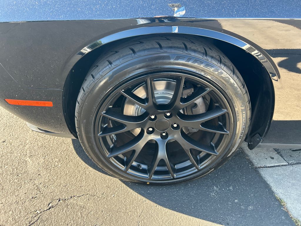 2017 Dodge Challenger R/T 3