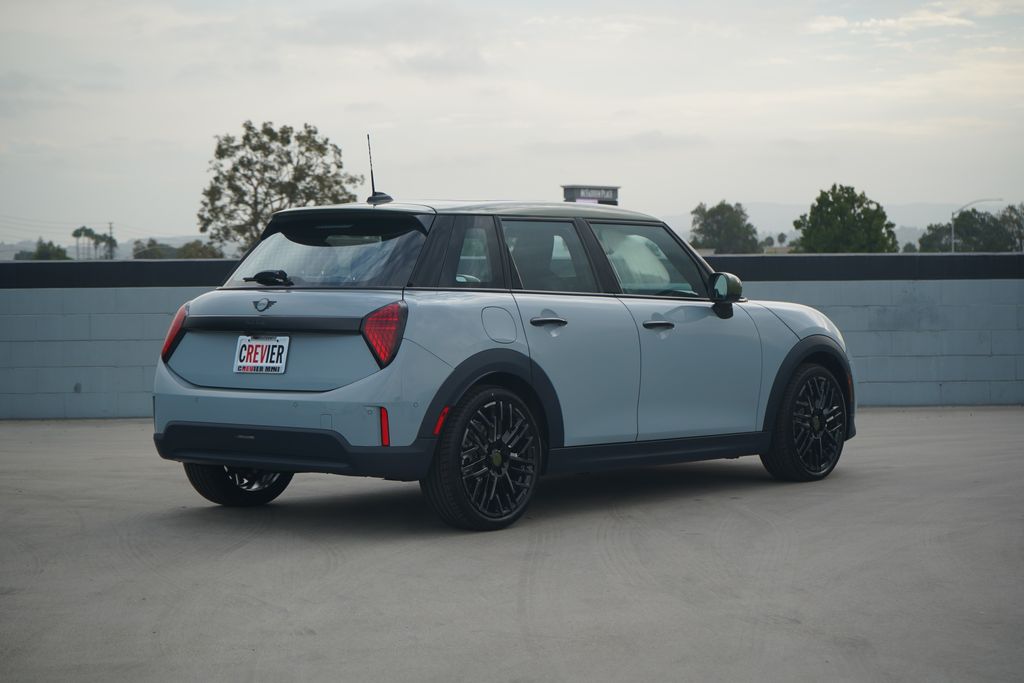 Thumbnail: 2027 MINI Cooper - 3