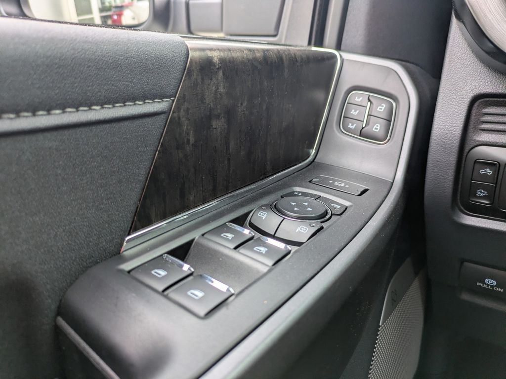 2026 Ford F-350 Super Duty LARIAT