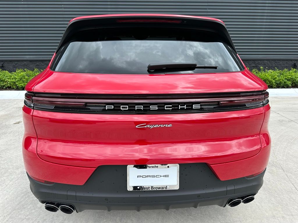 Thumbnail: 2025 Porsche Cayenne - 11