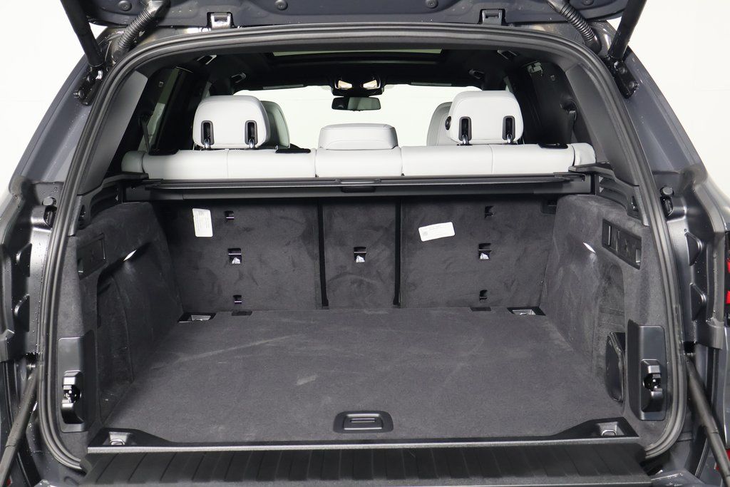 Thumbnail: 2026 BMW X5 - 8