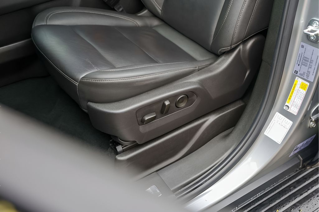 Used Car 2025 Chevrolet Tahoe  Lt For Sale Under $70,000 In Austin, Texas