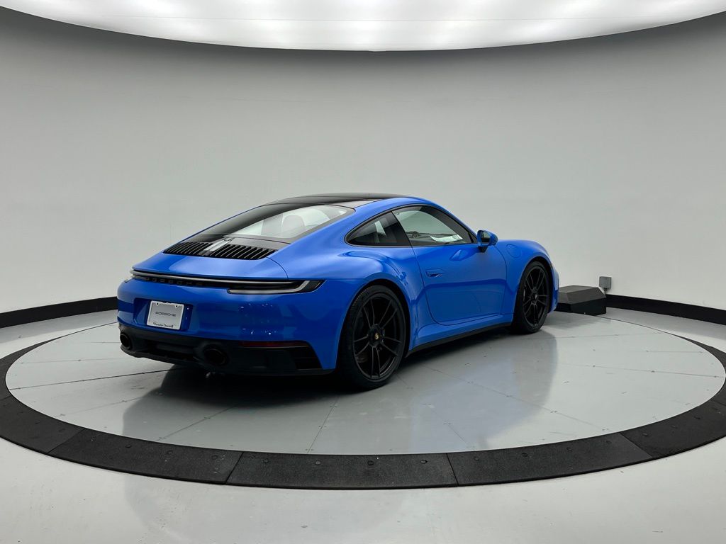 Thumbnail: 2023 Porsche 911 - 10