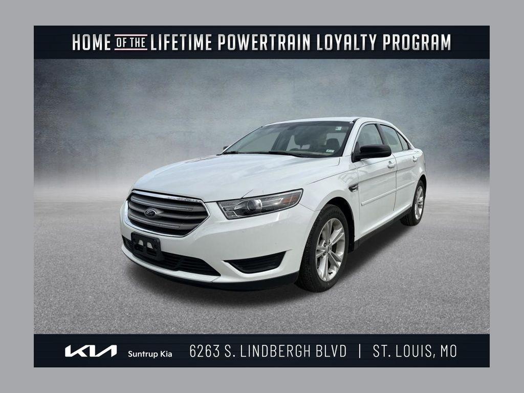 2017 Ford Taurus SE