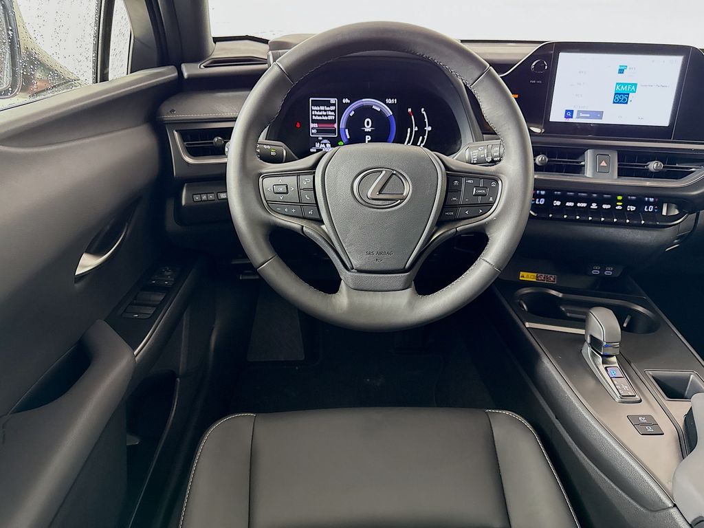 Thumbnail: 2025 Lexus UX - 23