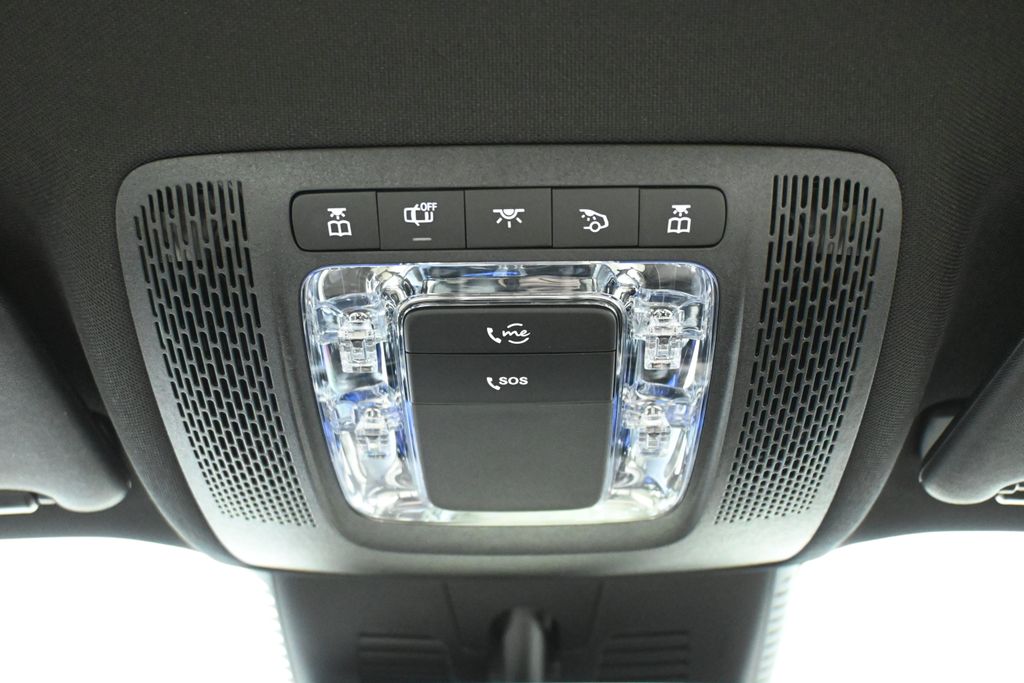 Thumbnail: 2025 Mercedes-Benz GLB - 20