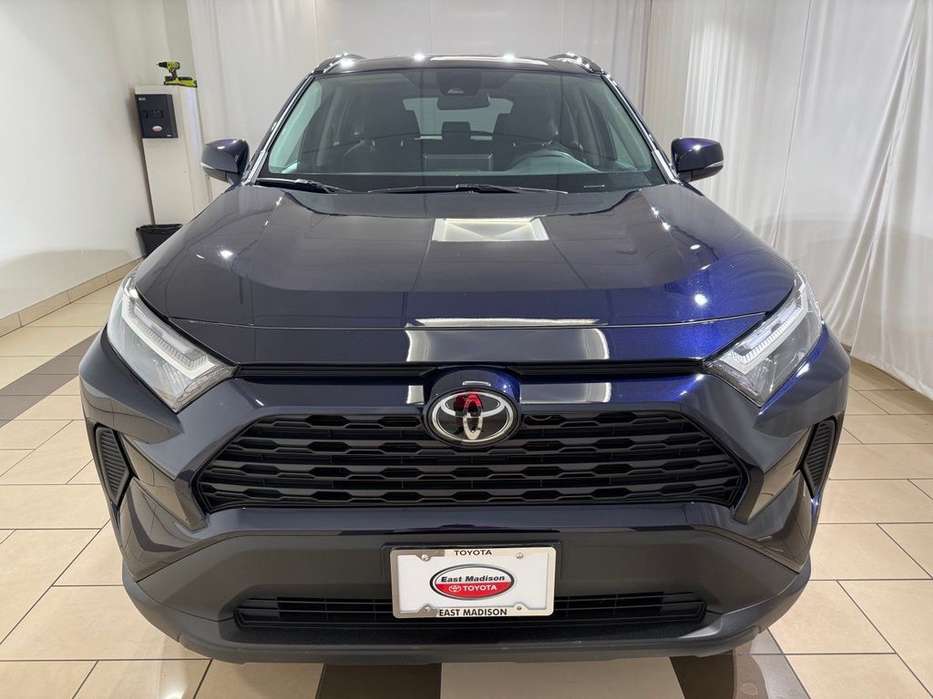 Thumbnail: 2025 Toyota RAV4 - 8