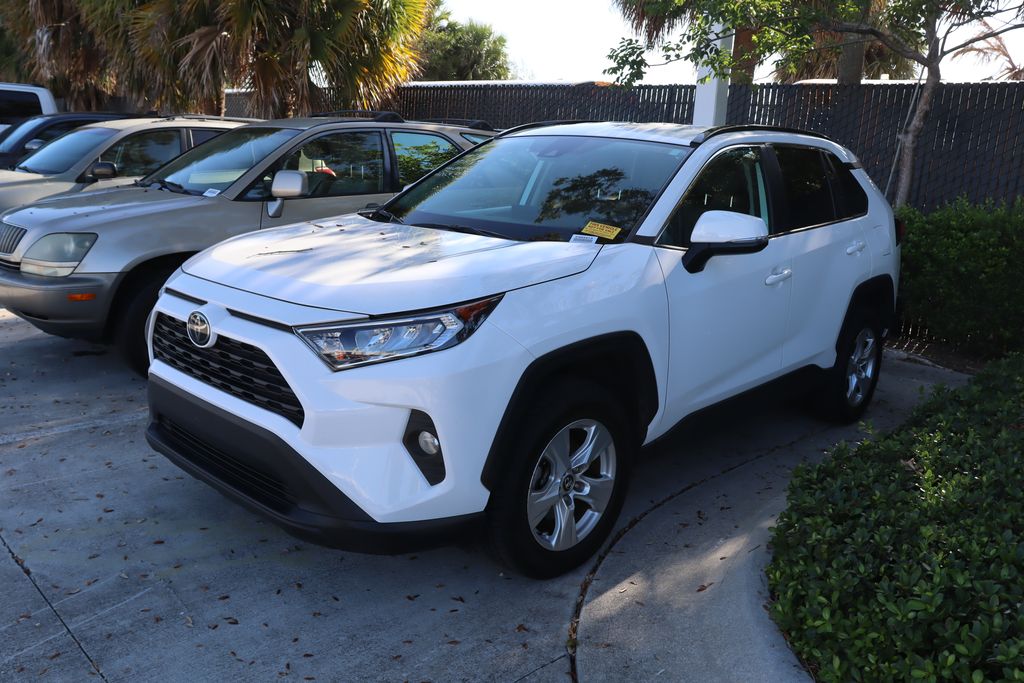 Thumbnail: 2021 Toyota RAV4 - 1