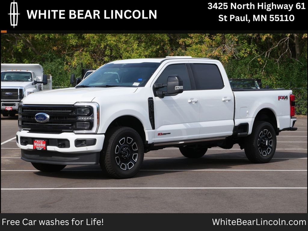 2025 Ford F-250 Super Duty Platinum Crew Cab 4WD