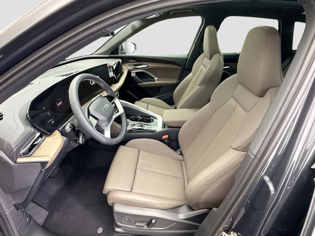 Thumbnail: 2025 Audi Q5 - 19