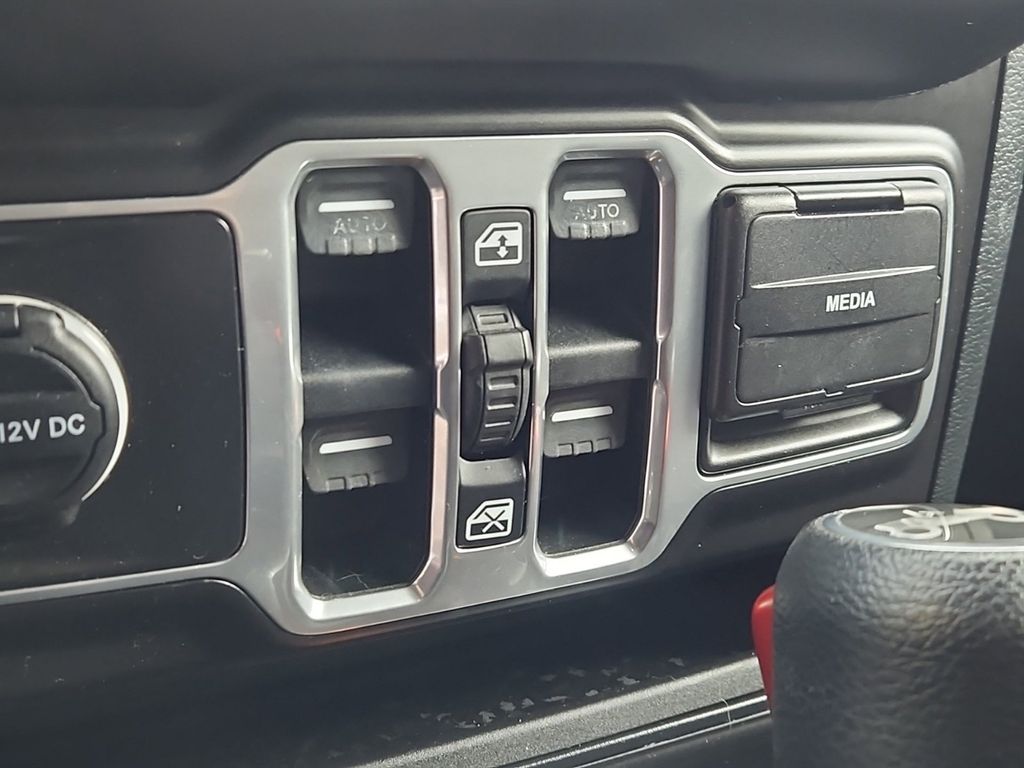 2018 Jeep Wrangler Unlimited Sport S photo